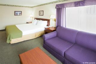 Round Hill Hotel 3*