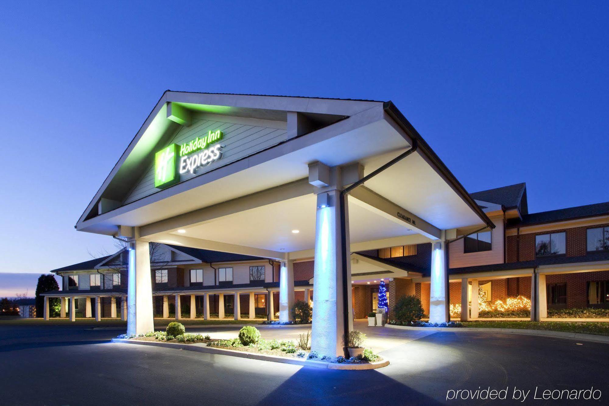 Hotel Round Hill