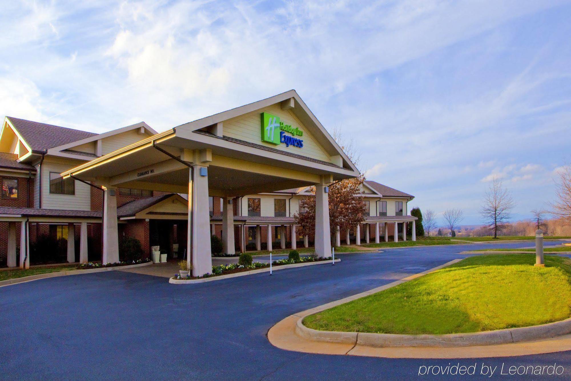 Hotel Round Hill 3*