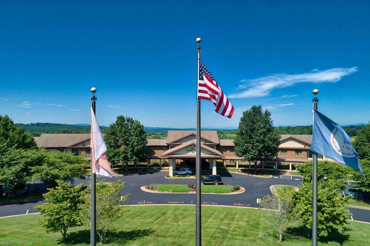Hotel Round Hill